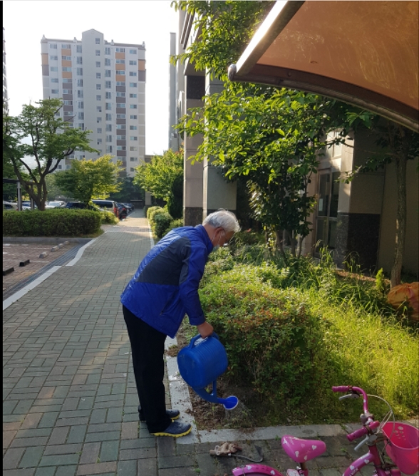 회장님-봉사활동.jpg